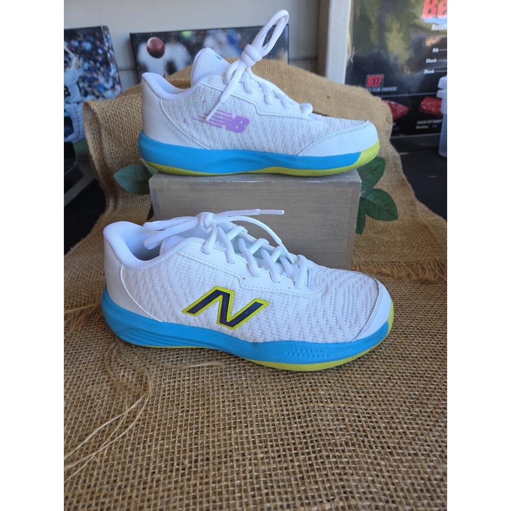 New Balance Kids 996QU5 youth Size 3 white blue YELLOW EUC